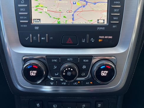 Used 2017 GMC Acadia Limited SLT FWD image 16