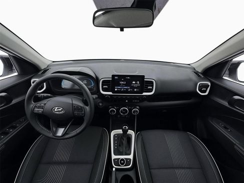 New 2026 Hyundai Venue SEL FWD image 13