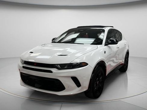 Used 2025 Dodge Hornet R/T AWD/4WD image 4
