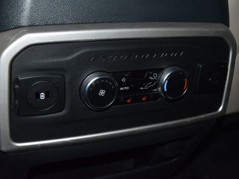 Used 2024 Ford Expedition Max Limited image 23