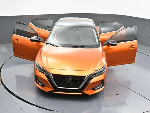 Used 2023 Nissan Sentra SR w/ SR Premium Package image 44