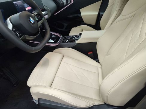 Used 2026 BMW X3 xDrive30 w/ Premium Package image 5