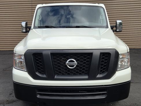Used 2020 Nissan NV 3500 SV image 8