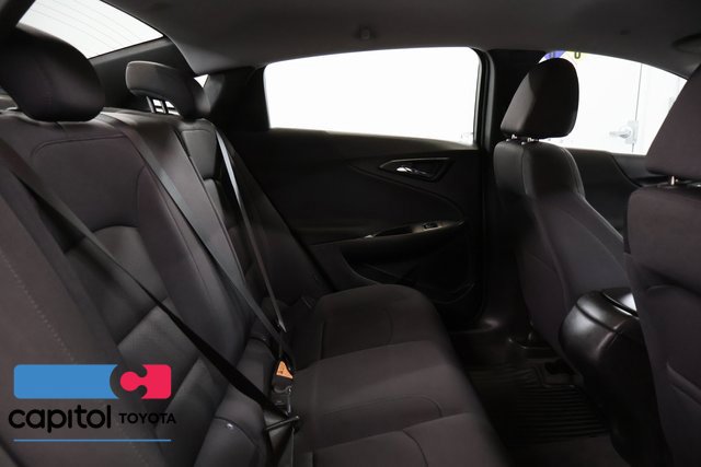 Used 2024 Chevrolet Malibu RS FWD image 29