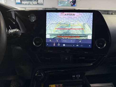 Used 2025 Lexus NX 250 FWD image 17