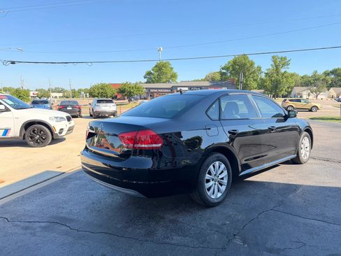 Used 2013 Volkswagen Passat 2.5 S FWD image 6