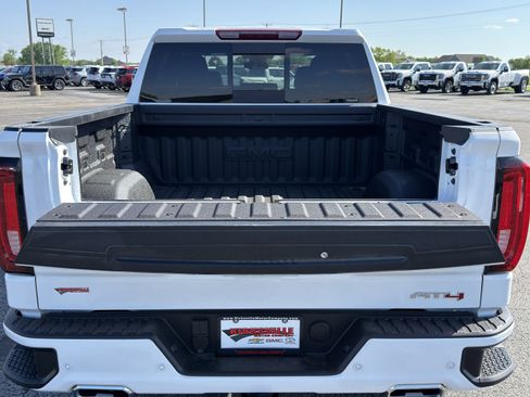 New 2026 GMC Sierra 1500 AT4 AWD/4WD image 14