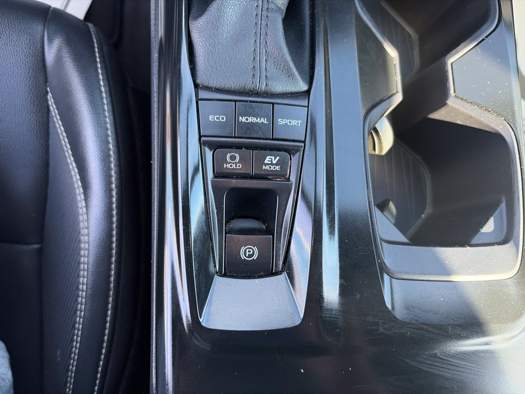 Used 2025 Toyota Camry SE FWD image 26