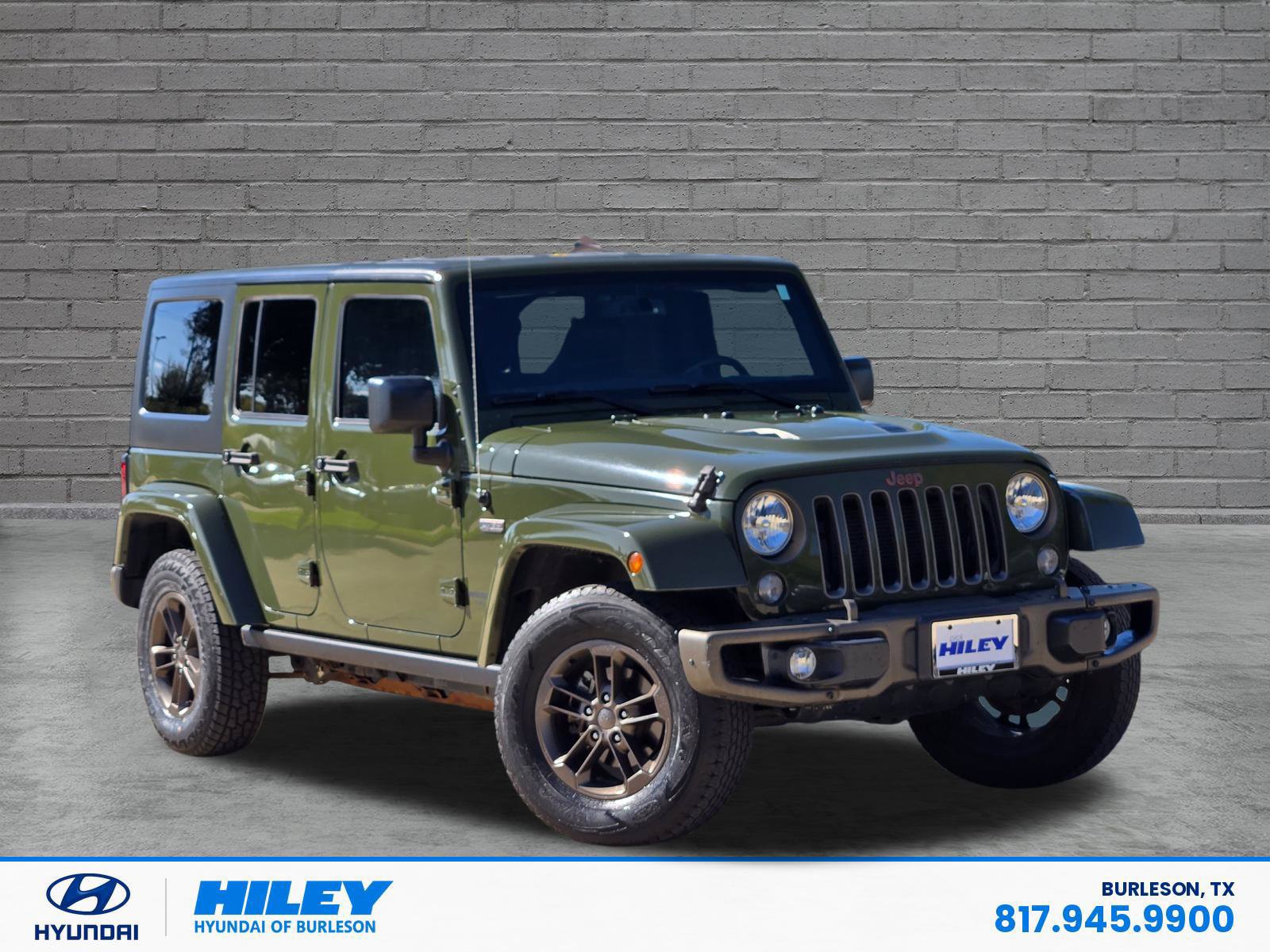 Used 2016 Jeep Wrangler Unlimited Sahara AWD/4WD image 2