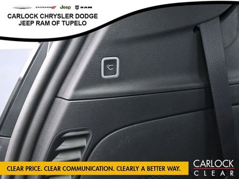 New 2026 Chrysler Pacifica Limited w/ Uconnect Theater Family Group image 40