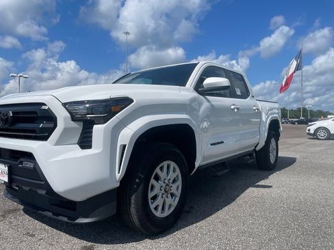 New 2026 Toyota Tacoma SR5 AWD/4WD image 10