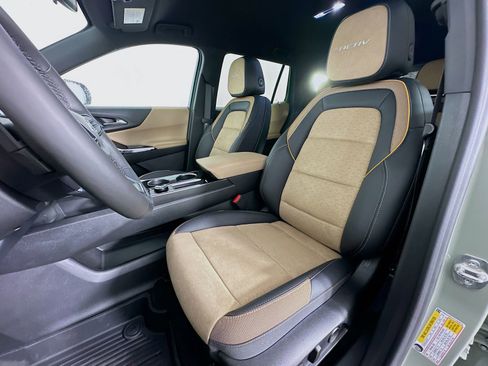 New 2026 Chevrolet Equinox ACTIV w/ Convenience Package III AWD/4WD image 22