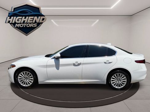 Used 2021 Alfa Romeo Giulia Sprint w/ Cold Weather Package AWD/4WD image 3