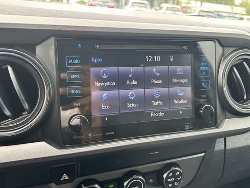 Used 2019 Toyota Tacoma TRD Off-Road AWD/4WD image 18