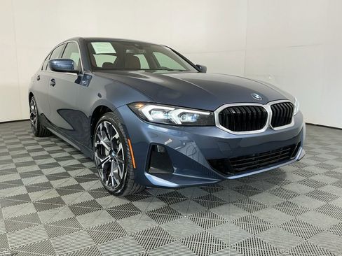 Certified 2025 BMW 330i Sedan w/ Premium Package RWD image 4