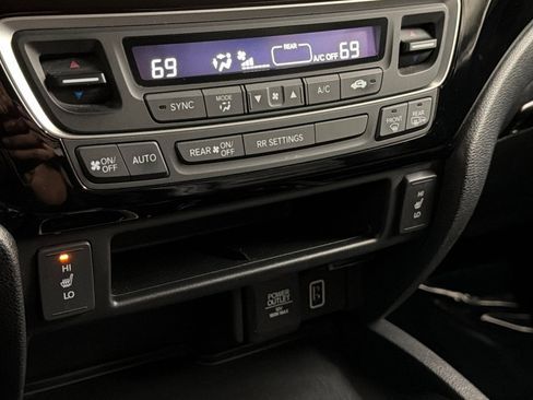 Used 2019 Honda Ridgeline Black Edition image 18