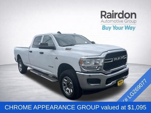 Used 2020 RAM 2500 Tradesman w/ Chrome Appearance Group AWD/4WD image 3