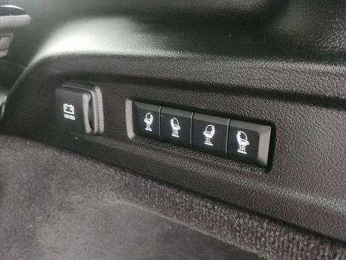 Used 2023 Jeep Grand Cherokee L Overland image 10