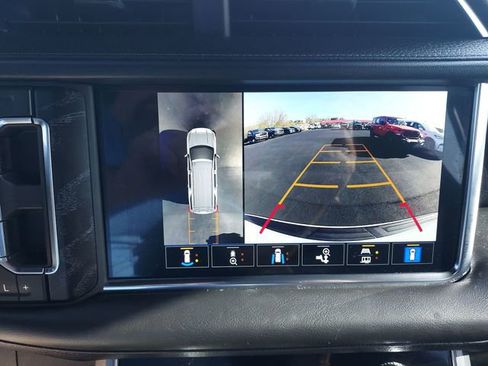 Used 2023 GMC Yukon Denali AWD/4WD image 23