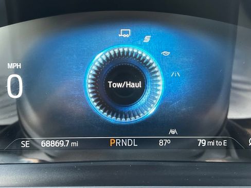 Used 2022 Ford Explorer Platinum w/ Equipment Group 601A AWD/4WD image 33