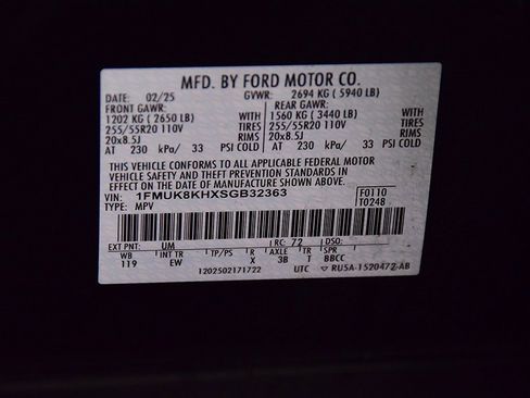 Used 2025 Ford Explorer ST-Line image 16