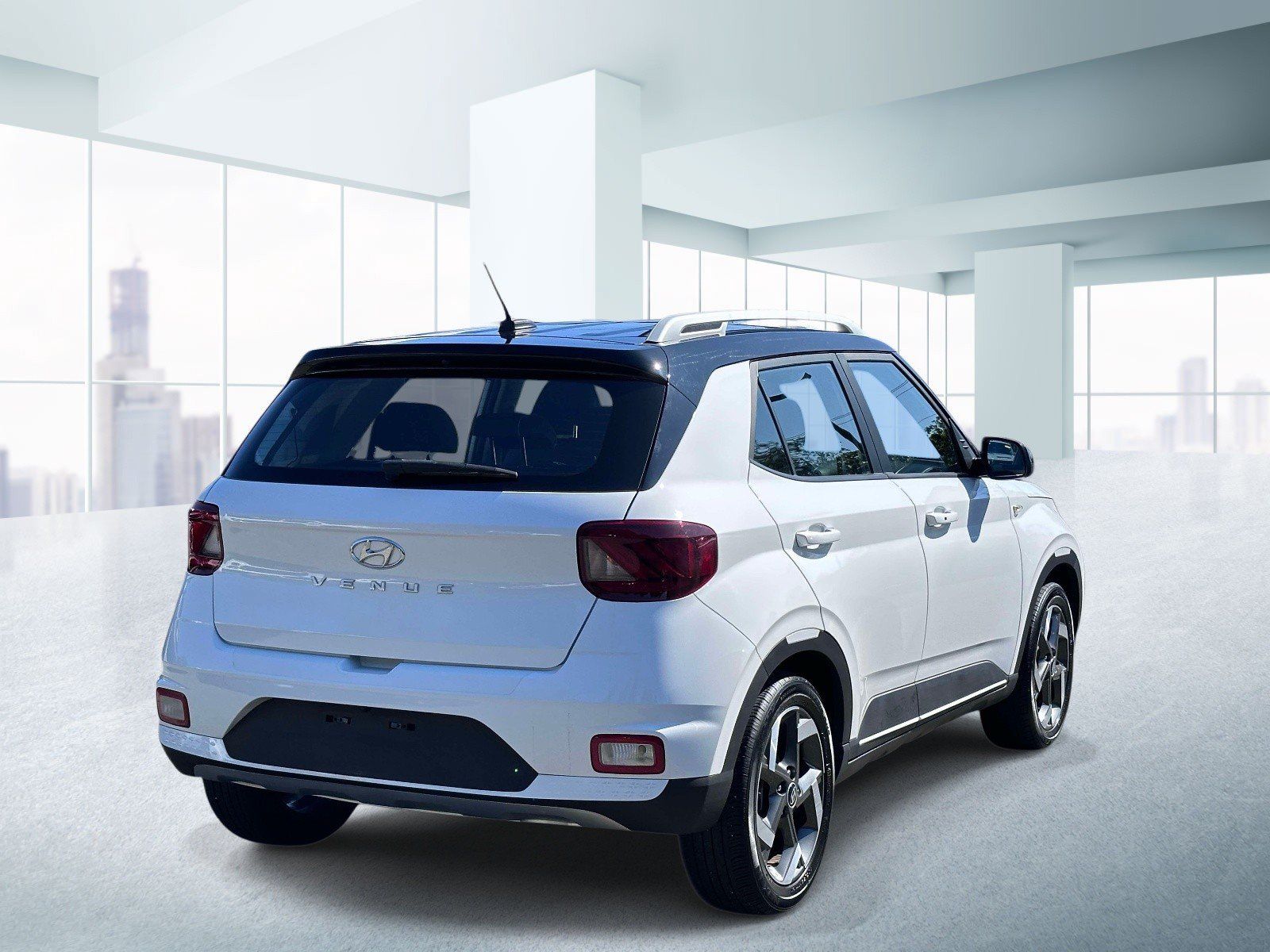 Used 2023 Hyundai Venue Limited w/ Cargo Package FWD image 4