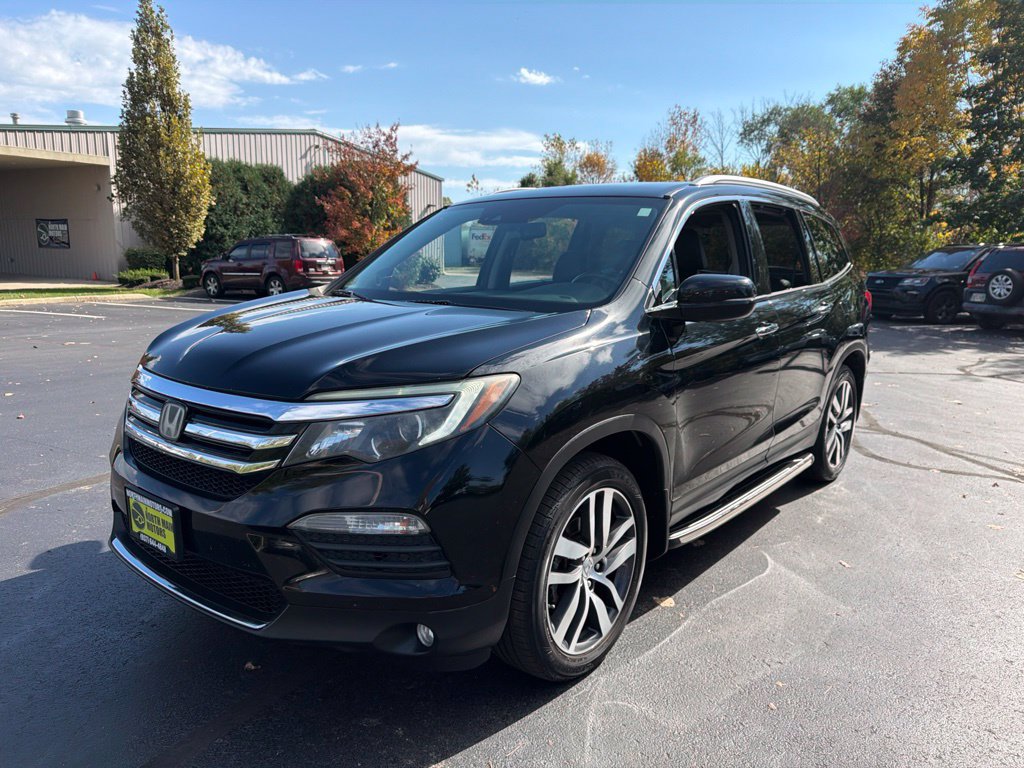 Used 2017 Honda Pilot Elite image 3