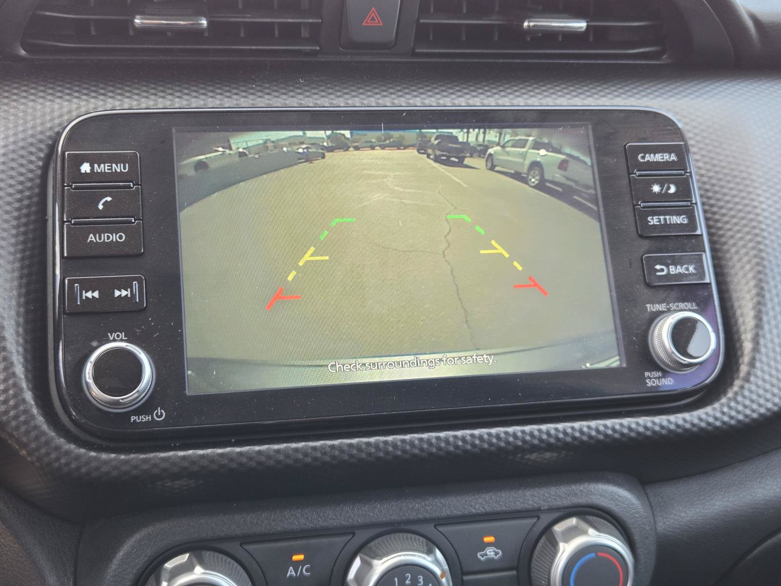 Used 2024 Nissan Kicks SV FWD image 8