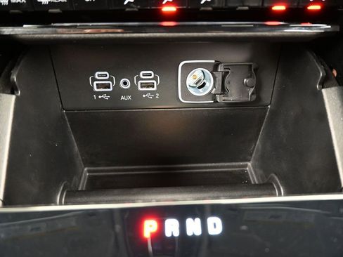 Used 2023 Jeep Grand Cherokee Limited w/ Black Appearance Package image 26