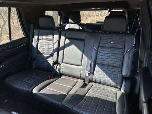 Certified 2024 Cadillac Escalade Sport Platinum w/ LPO, ONYX Package image 26