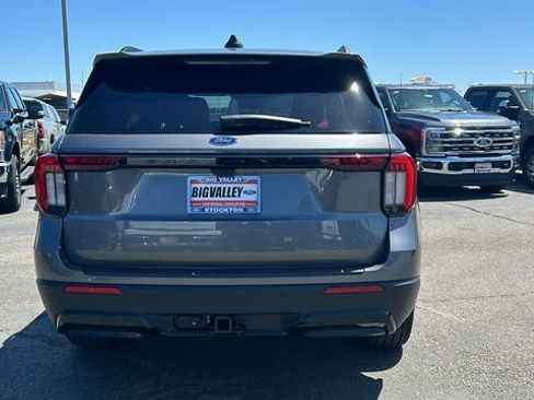 New 2026 Ford Explorer ST-Line RWD image 4