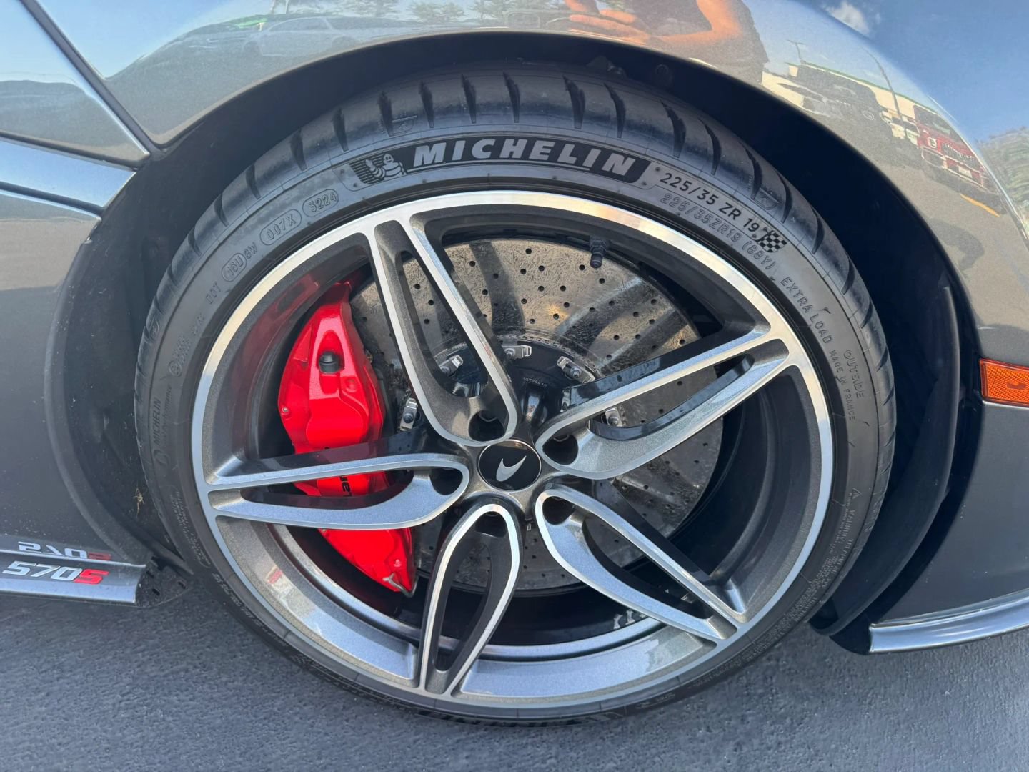 Used 2019 McLaren 570S Spider RWD image 42