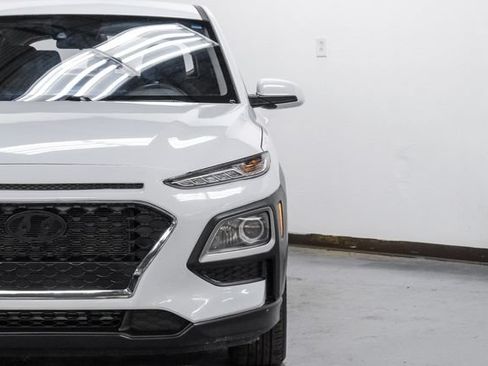 Used 2021 Hyundai Kona SE FWD image 50