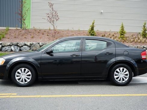 Used 2008 Dodge Avenger SE image 6
