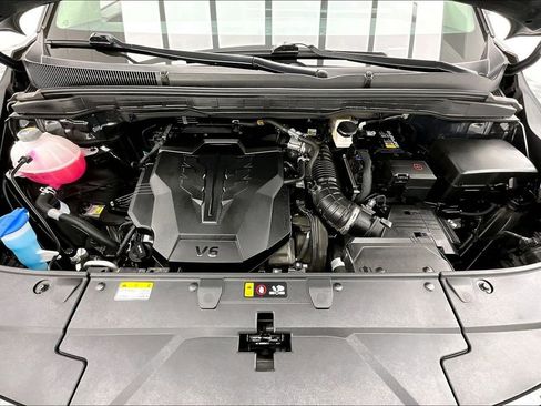 Used 2025 Kia Carnival LXS image 10