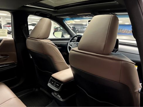 New 2025 Lexus ES 350 w/ Premium Package image 22