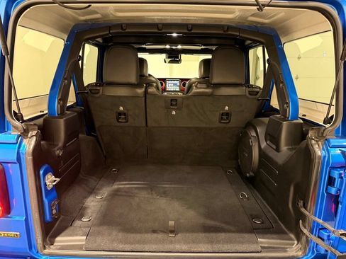 Used 2021 Jeep Wrangler Unlimited Rubicon AWD/4WD image 10