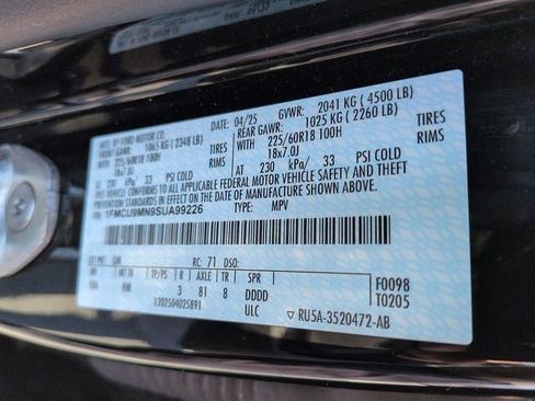 Used 2025 Ford Escape ST-Line image 30