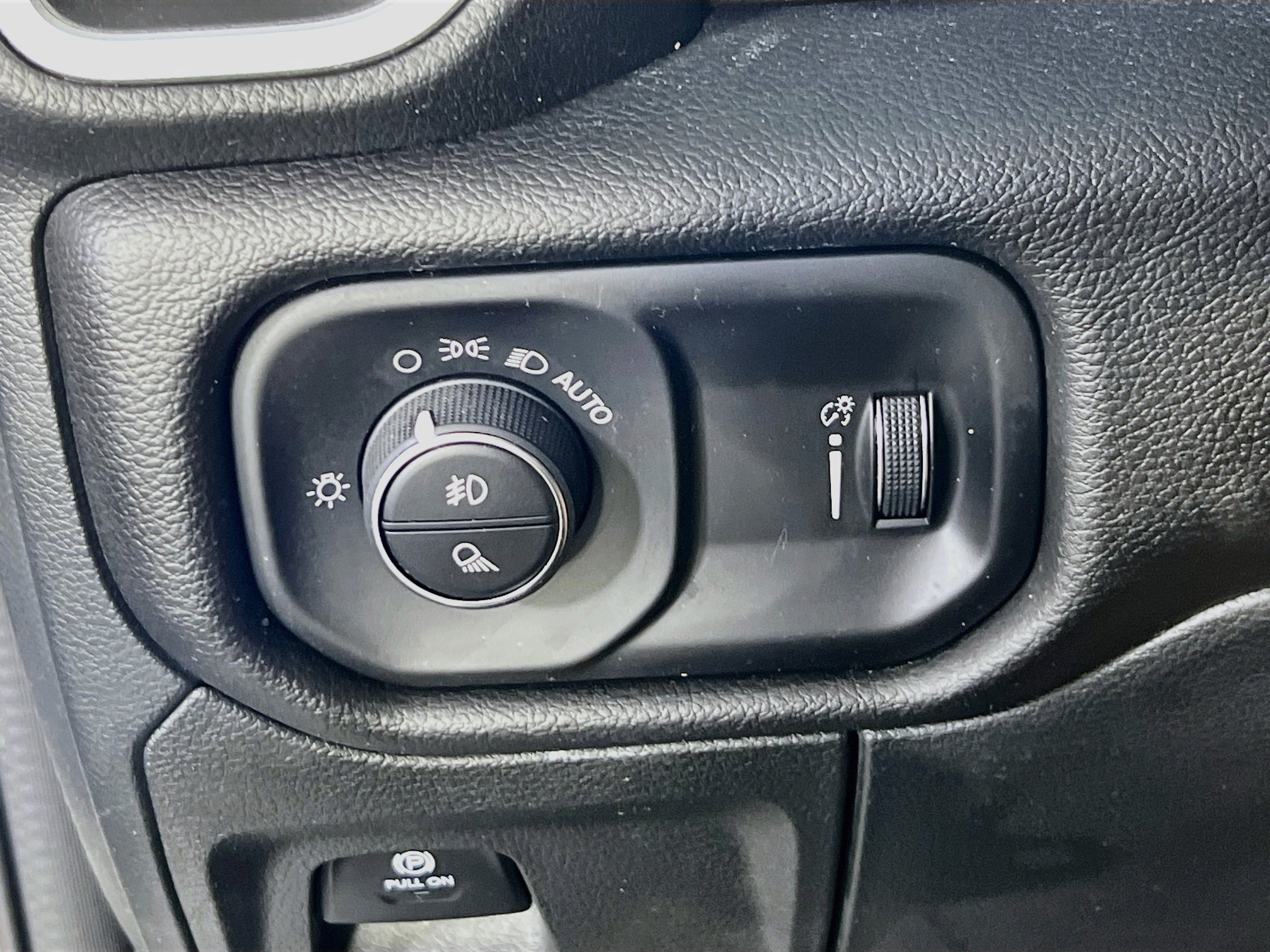 Used 2023 RAM 1500 Big Horn AWD/4WD image 10