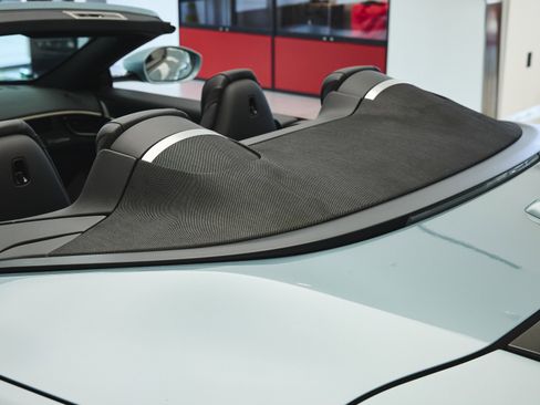 Used 2024 Ferrari Roma Spider RWD image 60