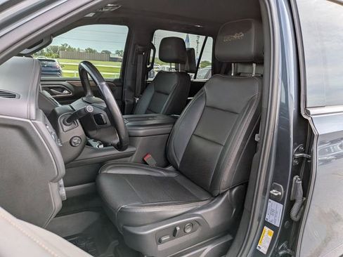 Used 2021 Chevrolet Tahoe High Country w/ Premium Package AWD/4WD image 13