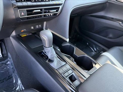 New 2026 Toyota Camry SE image 16