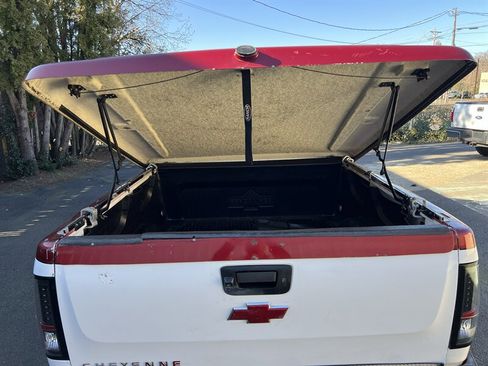 Used 2013 Chevrolet Silverado 1500 LTZ image 15