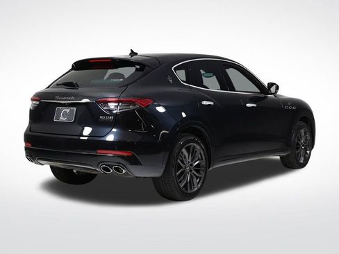Used 2024 Maserati Levante GT Ultima image 5