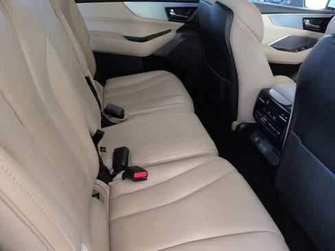 Certified 2023 Acura MDX w/Technology Package image 22