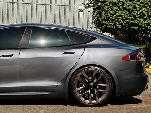 Used 2021 Tesla Model S Plaid AWD/4WD image 13