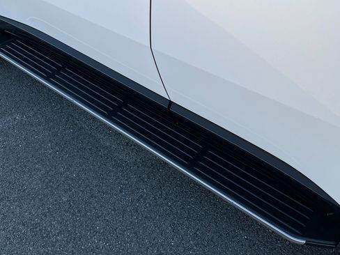 Used 2024 Lexus GX 550 w/ Accessory Package (Z1) image 12