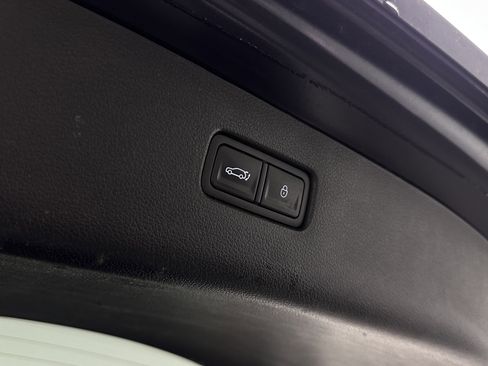 Used 2022 Genesis GV80 2.5T RWD image 35