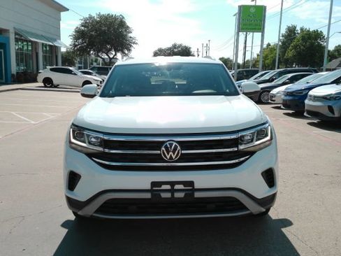 Used 2021 Volkswagen Atlas Cross Sport S FWD image 2