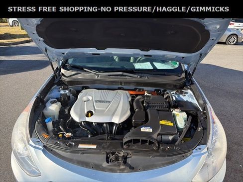 Used 2013 Hyundai Sonata Base image 10